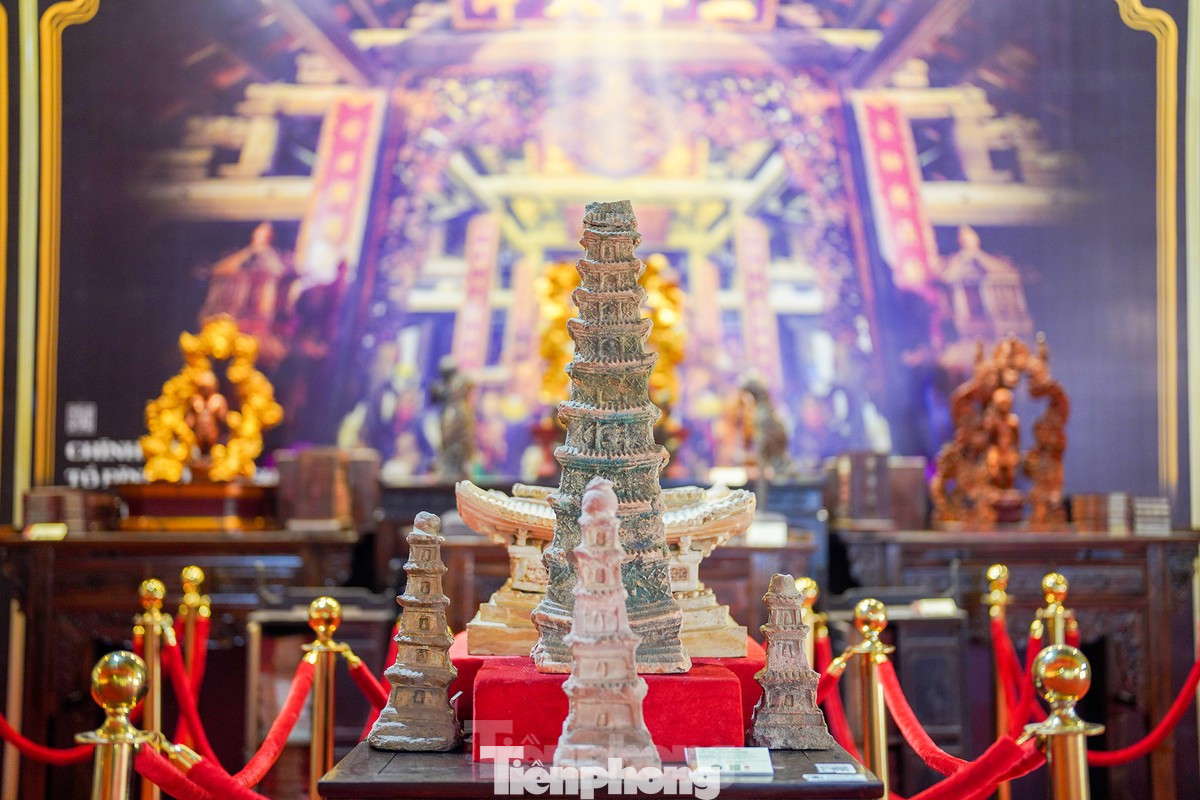 Bộ tháp thờ thời Lý, nguồn gốc Bắc Ninh.