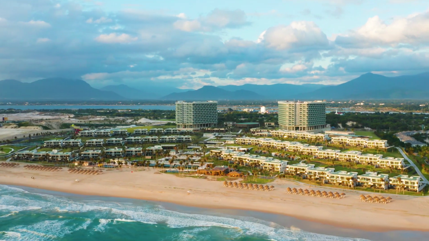 Nhiều khu nghỉ dưỡng, khách sạn ở Việt Nam rao bán mô hình "sở hữu kỳ nghỉ". Nhiều khu nghỉ dưỡng, khách sạn ở Việt Nam rao bán mô hình "sở hữu kỳ nghỉ".