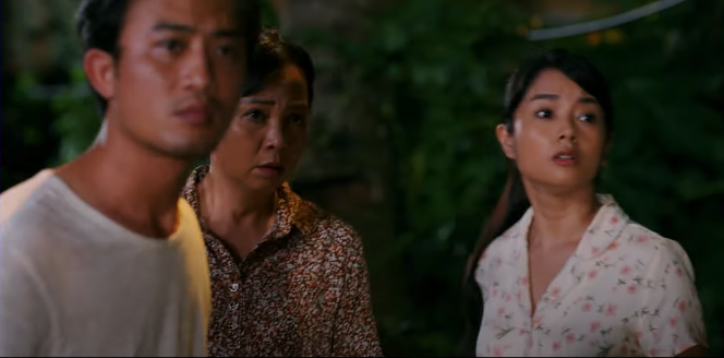 Hiếu gặp tai nạn ngay trước mắt Hoài. Ảnh: CMH.