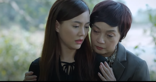 Mai Anh tạ lỗi với bố mẹ Gia An. Ảnh: CMH.