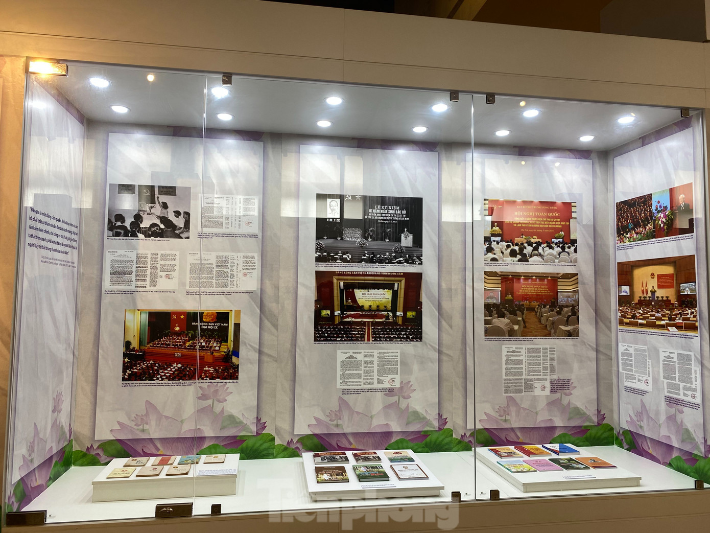 Mỗi hình ảnh và bài viết là một câu chuyện cảm động về các tập thể và những con người bình dị vượt lên hoàn cảnh, số phận, dám nghĩ, dám làm, nhạy bén không ngừng cố gắng, hết lòng vì lợi ích của cộng đồng, vì sự nghiệp xây dựng và bảo vệ Tổ quốc.