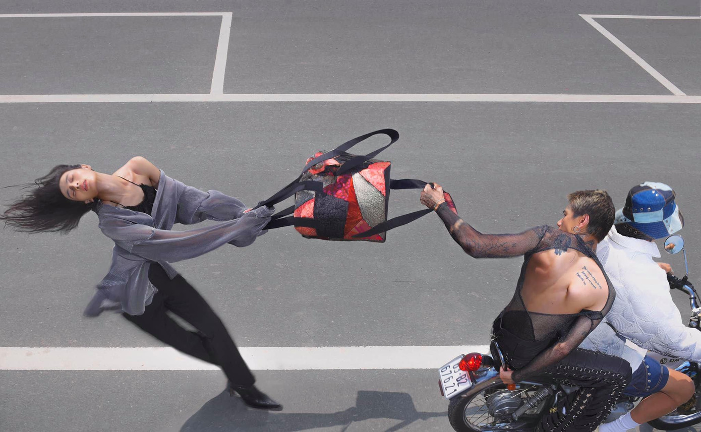 Dàn cảnh cướp giật trên đường phố Dàn cảnh cướp giật trên đường phố