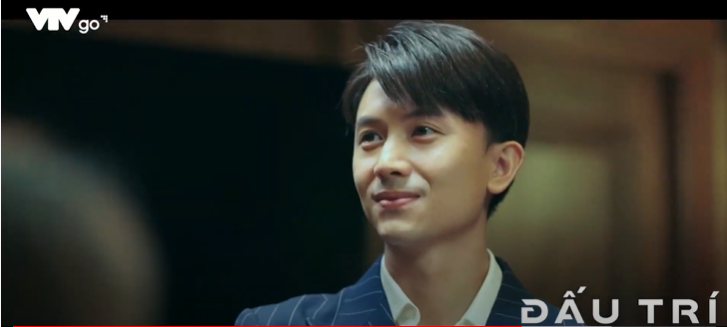 Sự xuất hiện bất ngờ của Nguyên khiến Lam khó chịu. Sự xuất hiện bất ngờ của Nguyên khiến Lam khó chịu.