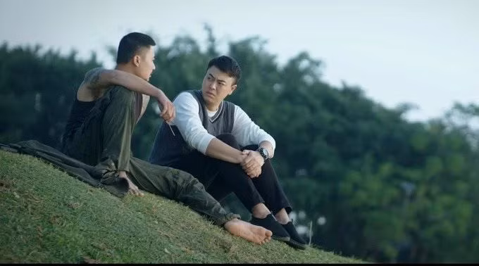 Trí, Tuệ bị chia rẽ từ nhỏ nhưng đối xử với nhau rất tốt. Trí, Tuệ bị chia rẽ từ nhỏ nhưng đối xử với nhau rất tốt.