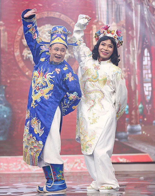 Táo Quân thiếu vui nếu không có những ca khúc nhạc chế. Táo Quân thiếu vui nếu không có những ca khúc nhạc chế.