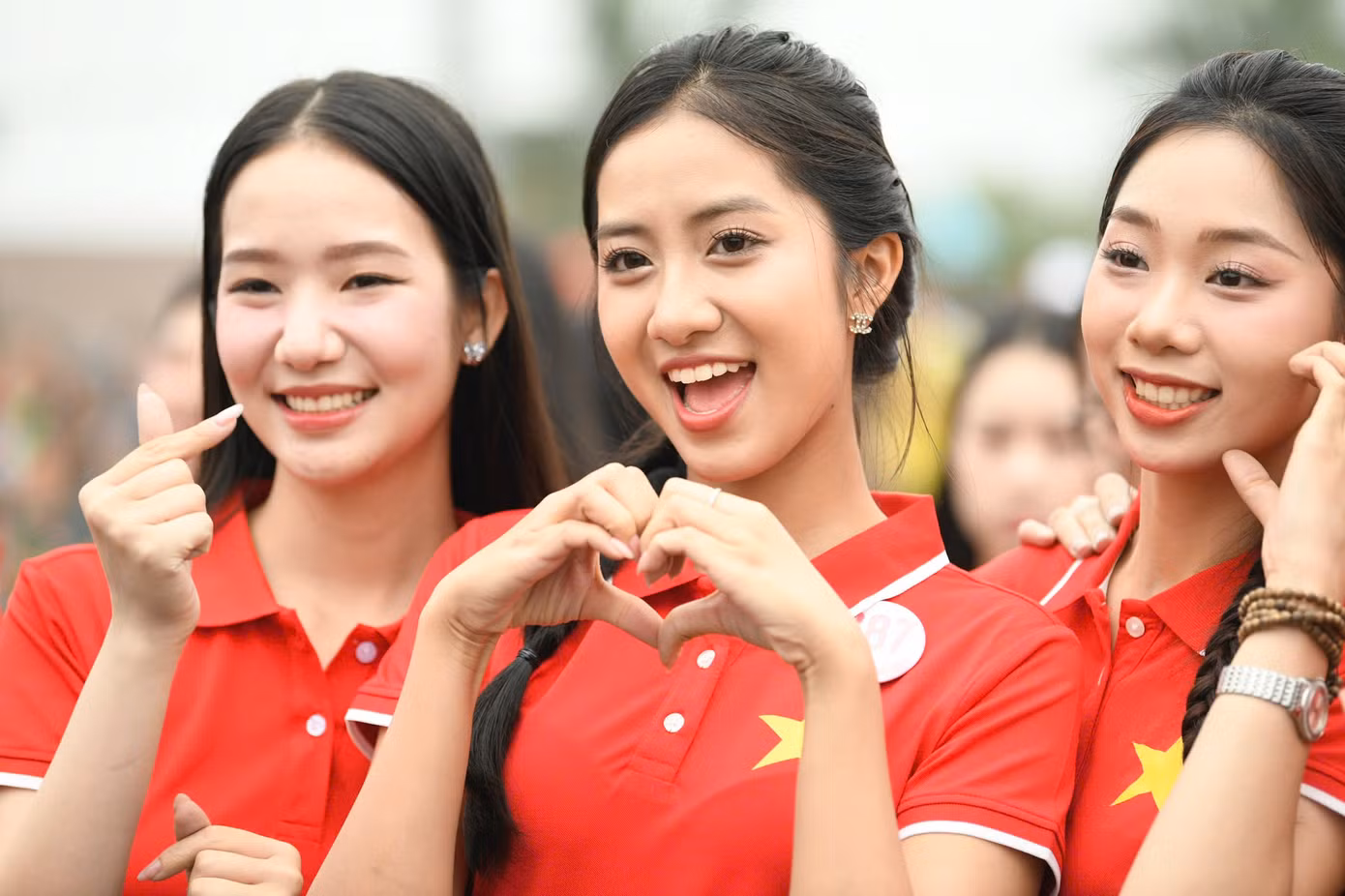 Đôi bờ Hiền Lương - Bến Hải là nhân chứng lịch sử mang trên mình nỗi đau chia cắt đất nước suốt hơn 20 năm ròng rã, chứng kiến cuộc đấu tranh kiên cường, bất khuất của dân tộc ta để giành độc lập, tự do và thống nhất đất nước, nơi thể hiện khát vọng hòa bình bất diệt của người Việt Nam làm lay động mạnh mẽ, sâu sắc lương tri nhân loại.