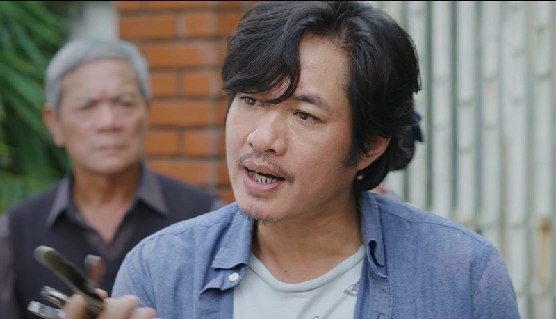 Trong Dưới bóng cây hạnh phúc, NSƯT Bùi Như Lai đóng vai Tố - người đàn ông thô lỗ, cộc cằn và lầm lì sau đổ vỡ hôn nhân. Ảnh: CMH. Trong Dưới bóng cây hạnh phúc, NSƯT Bùi Như Lai đóng vai Tố - người đàn ông thô lỗ, cộc cằn và lầm lì sau đổ vỡ hôn nhân. Ảnh: CMH.