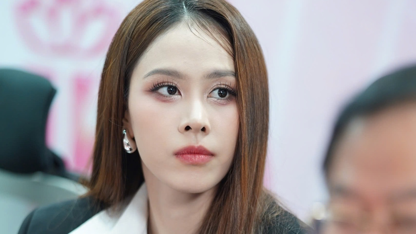 Á hậu Ngọc Hằng nghiên cứu kỹ thông tin từng thí sinh. Ngọc Hằng từng chia sẻ cô tự ti, e ngại nhưng được gia đình động viên thi hoa hậu. "Đây là trải nghiệm tuyệt vời trong cuộc sống. Tôi tự đặt câu hỏi nếu mãi ở nhà, tôi có lớn hay không. Đó là lúc tôi thử thách bản thân. Cuộc thi hoa hậu không chỉ tìm cô gái ngoại hình đẹp. Hoa hậu phải có nội tâm, sẵn sàng cho việc chịu được sức nặng của vương miện.”