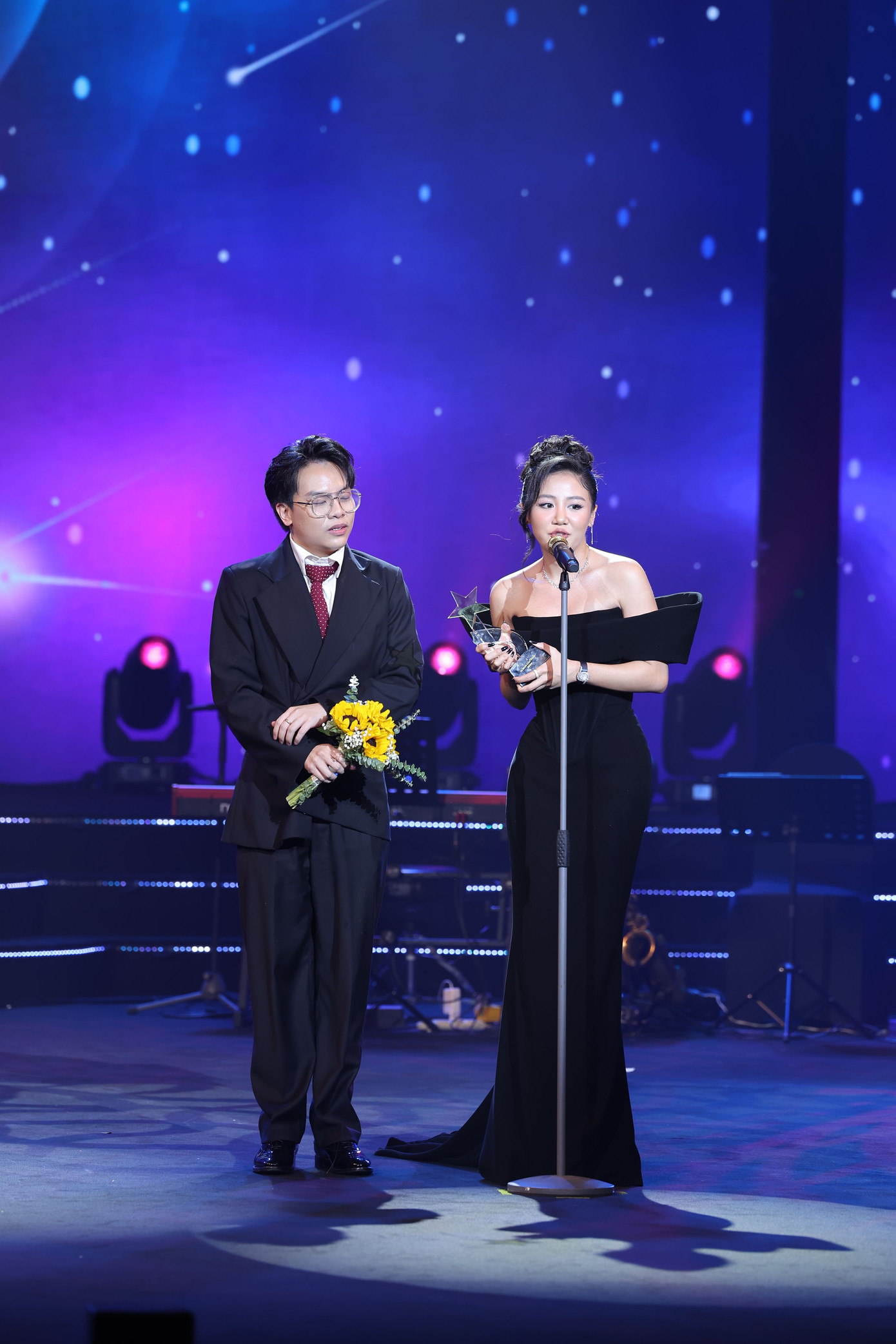 Album Minh tinh của ca sĩ Văn Mai Hương chiến thắng hạng mục Album của năm.