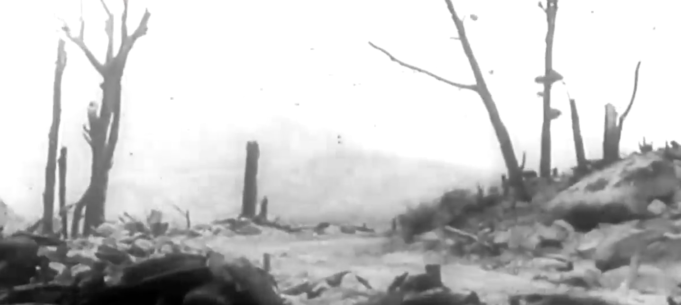 Để đảm bảo bí mật, có đoàn thậm chí còn dùng ván gỗ để khi đi không để lại dấu vết trên đất rừng.