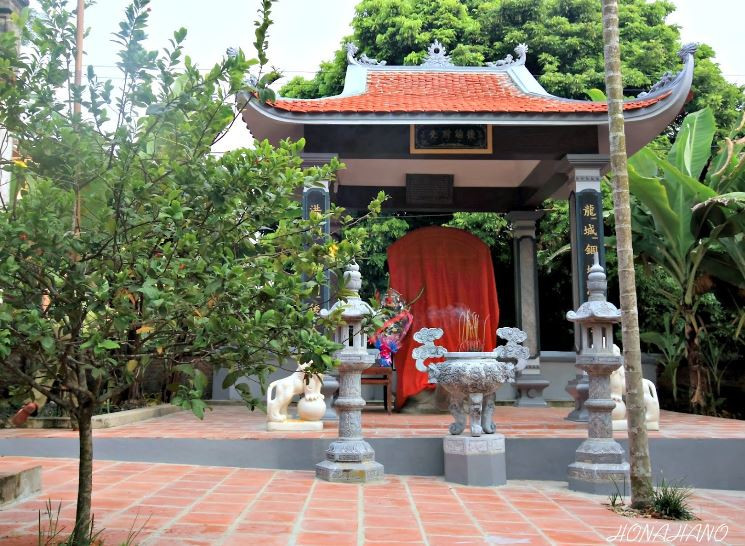 Hình ảnh ngôi cổ tự trước khi xảy ra đám cháy lớn. Hình ảnh ngôi cổ tự trước khi xảy ra đám cháy lớn.