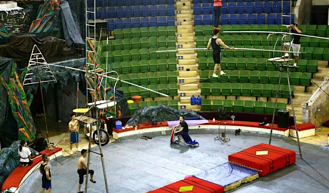 Nhiều hạn chế tồn tại trong cơ chế, chính sách và giải quyết việc làm cho người lao động trong lĩnh vực nghệ thuật. Nhiều hạn chế tồn tại trong cơ chế, chính sách và giải quyết việc làm cho người lao động trong lĩnh vực nghệ thuật.