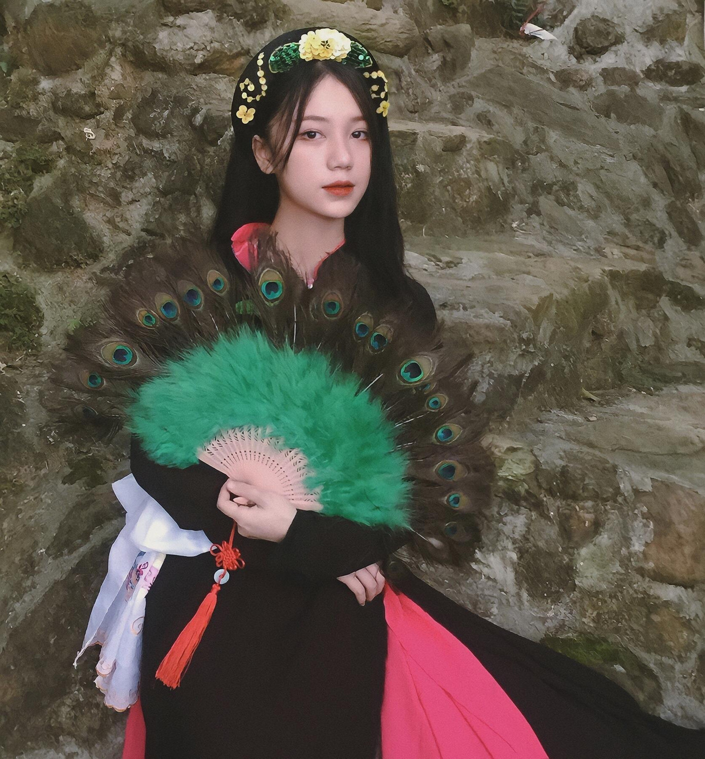 Thùy Dương là gương mặt mới, chưa từng xuất hiện trên sóng truyền hình.