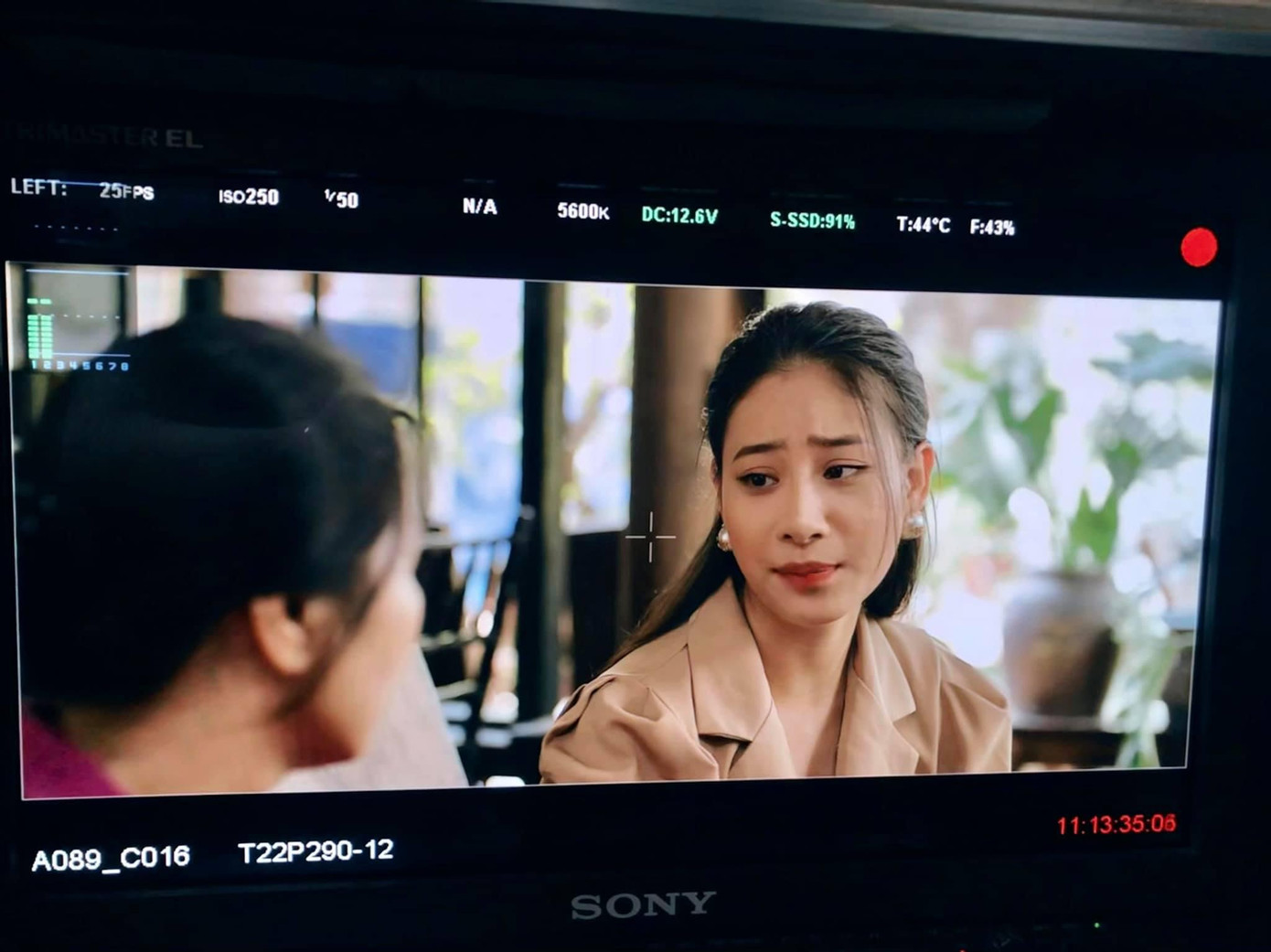 Nữ diễn viên 9x thành công vào vai tiểu tam đáng ghét trong Mùa hoa tìm lại.