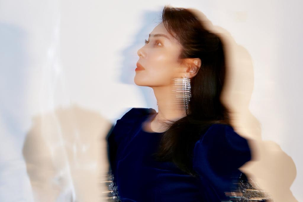 Từ ngày mới bắt đầu sự nghiệp diễn xuất, Lưu Đào đã được mệnh danh là "mỹ nhân cổ trang". Hiện tại, nữ diễn viên Thiên Long Bát Bộ ngày càng đằm thắm, mặn mà sau khi gia đình. Từ ngày mới bắt đầu sự nghiệp diễn xuất, Lưu Đào đã được mệnh danh là "mỹ nhân cổ trang". Hiện tại, nữ diễn viên Thiên Long Bát Bộ ngày càng đằm thắm, mặn mà sau khi gia đình.