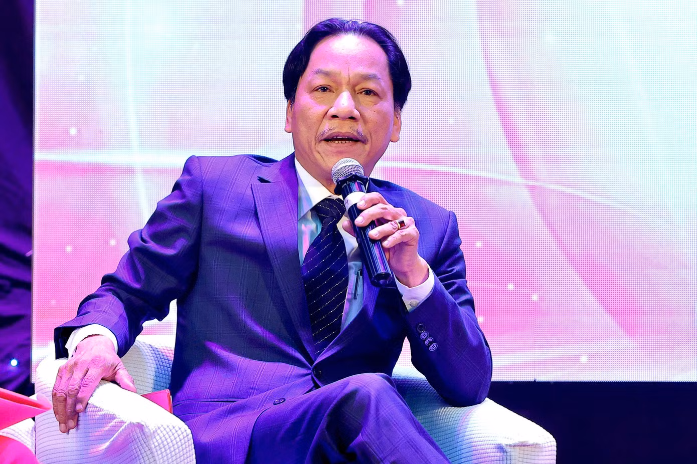 Nhà báo Lê Minh Toản - Phó Tổng biên tập báo Tiền Phong - nói về uy tín của cuộc thi Hoa hậu Việt Nam. Ảnh: Trọng Tài. Nhà báo Lê Minh Toản - Phó Tổng biên tập báo Tiền Phong - nói về uy tín của cuộc thi Hoa hậu Việt Nam. Ảnh: Trọng Tài.