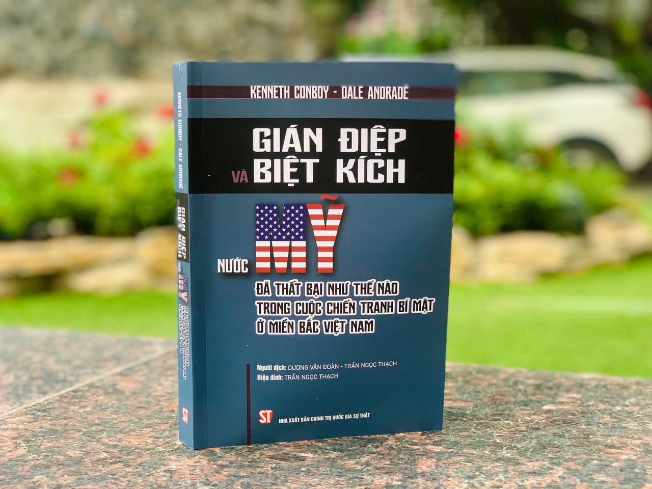 Cuốn sách do NXB Chính trị quốc gia Sự thật ấn hành.