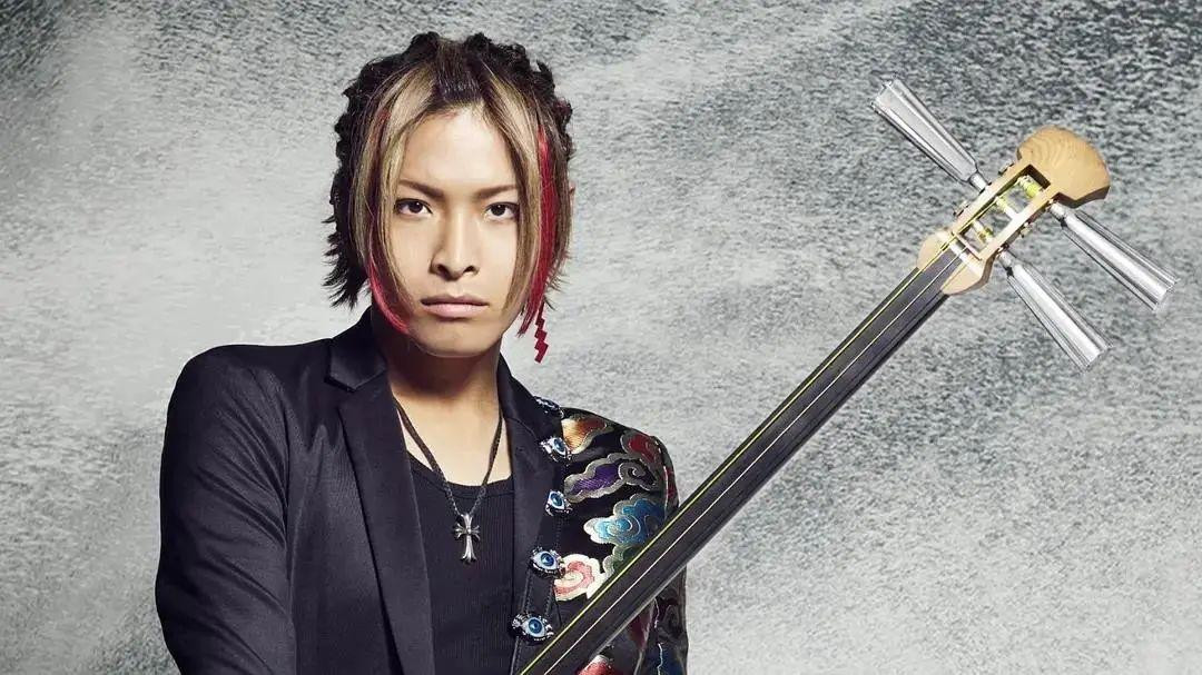 KIJU trước khi rời nhóm.