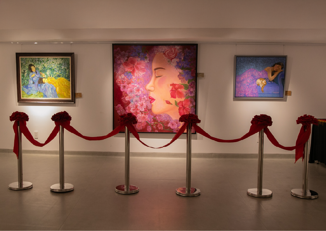 Nói về lý do ra đời của không gian nghệ thuật này, Ngọc Diễm bày tỏ: "Tôi bắt đầu ngồi xem tranh với con như một thói quen. Rồi một ngày, tôi nhận ra mỗi bức tranh là sự kết nối. Từ con đến tôi, đến ông bà. Tôi dần hiểu ra nghệ thuật có thể kết nối những tâm hồn, bất chấp sự khác biệt về tuổi tác, thế hệ và trải nghiệm. Tôi ước mình có một không gian nơi ai cũng có thể cảm được điều đó".