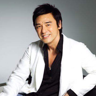 Ngôi sao sinh năm 1953 sở hữu vẻ điển trai, phong độ