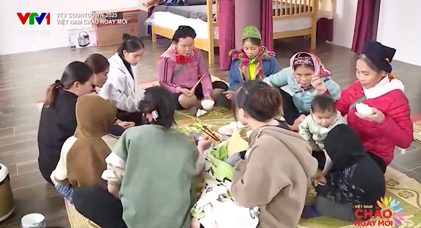 Làng Nủ hồi sinh sau trận lũ quét kinh hoàng. Làng Nủ hồi sinh sau trận lũ quét kinh hoàng.