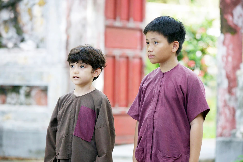 Một số hình ảnh được đoàn làm phim công bố. Một số hình ảnh được đoàn làm phim công bố.