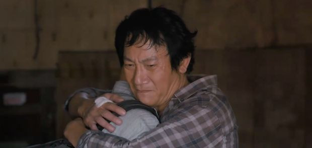 Bố con Lưu trốn thoát kịch tính. Ảnh: CMH.