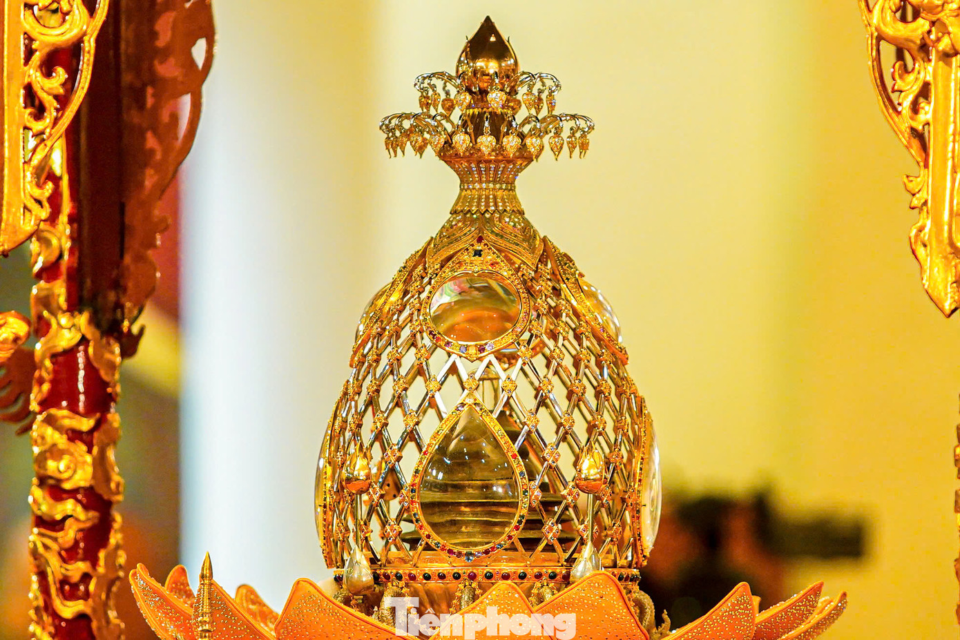 Xá lợi Đức Phật là biểu tượng thiêng liêng trong mùa Đại lễ Vesak 2025. Xá lợi Đức Phật là biểu tượng thiêng liêng trong mùa Đại lễ Vesak 2025.