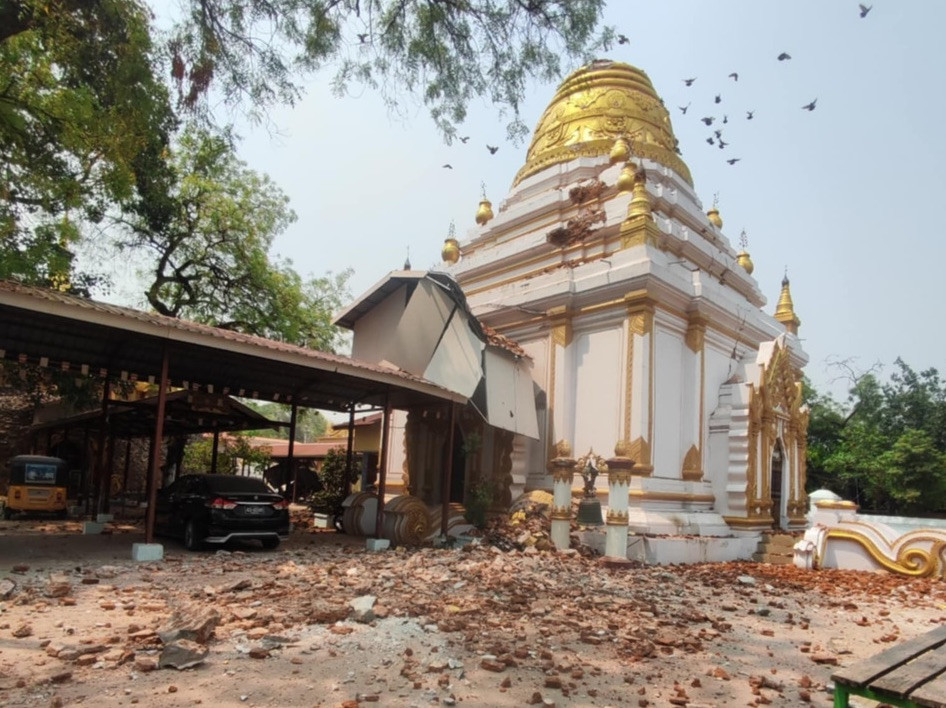 Truyền thông Myanamar đưa tin tính đến 6/4, số người thiệt mạng trong trận động đất mạnh 7,7 độ hôm 28/3 đã tăng lên 3.471 người. Hiện khoảng 200 người vẫn mất tích. Trận động đất làm sụp đổ nhiều di tích lịch sử và tôn giáo quan trọng trên khắp Myanmar. Tổ chức Di sản Thế giới (WMF) cho biết đang thu thập thông tin từ thực địa ở cả Myanmar và Thái Lan. Truyền thông Myanamar đưa tin tính đến 6/4, số người thiệt mạng trong trận động đất mạnh 7,7 độ hôm 28/3 đã tăng lên 3.471 người. Hiện khoảng 200 người vẫn mất tích. Trận động đất làm sụp đổ nhiều di tích lịch sử và tôn giáo quan trọng trên khắp Myanmar. Tổ chức Di sản Thế giới (WMF) cho biết đang thu thập thông tin từ thực địa ở cả Myanmar và Thái Lan.