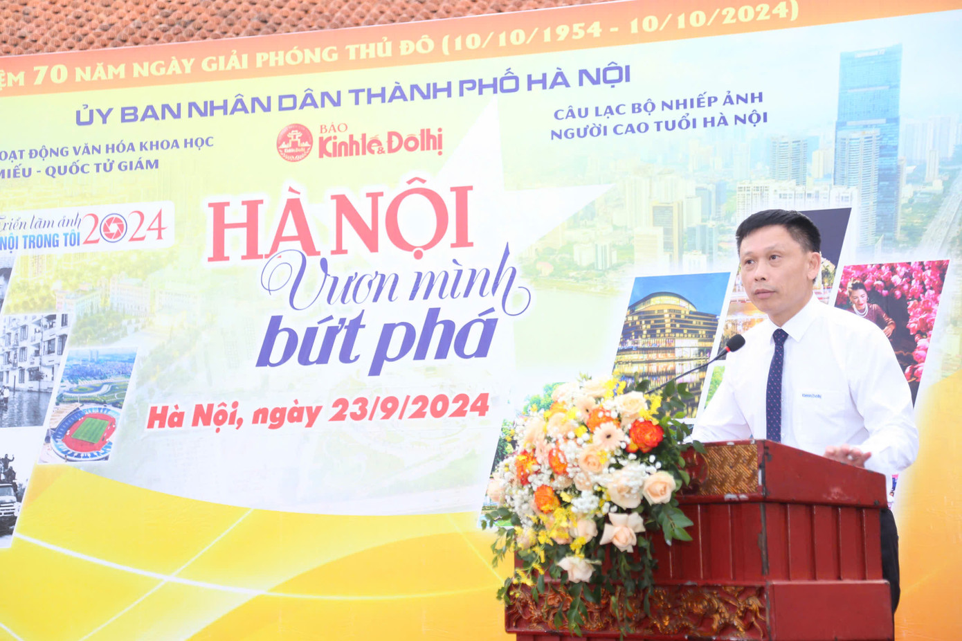 Trưởng Ban tổ chức giới thiệu những nét nổi bật của triển lãm.