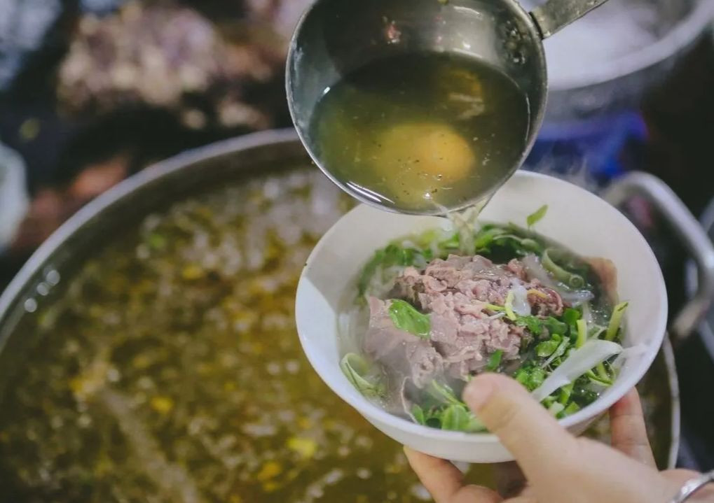 Mì Quảng, phở được vinh danh di sản văn hóa phi vật thể.