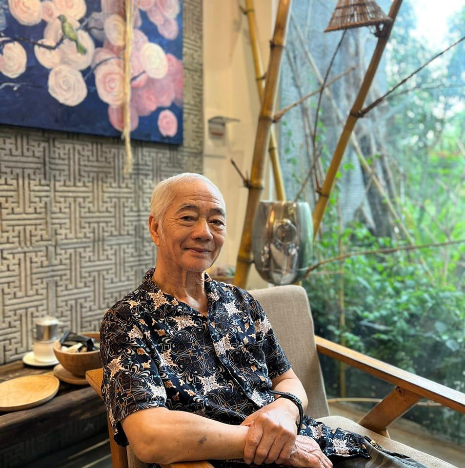 Ông được đánh giá là sinh viên xuất sắc, thông minh, nhạy cảm về lý thuyết khi học tại Trung tâm hình thể Paris (Pháp).