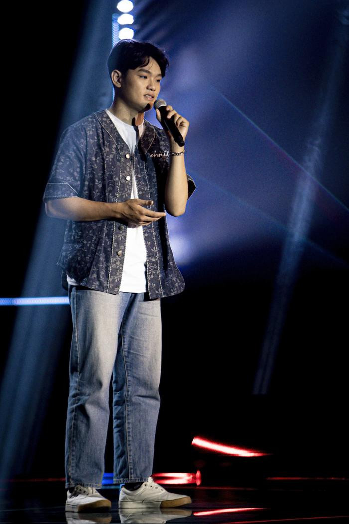 Bùi Trường Linh là chủ nhân các bản hit triệu view, nổi tiếng trên TikTok như Đường tôi chở em về, Dù cho mai về sau...