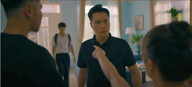 Huyền cho rằng Hoàng tìm mình để trả thù. Ảnh: CMH. Huyền cho rằng Hoàng tìm mình để trả thù. Ảnh: CMH.