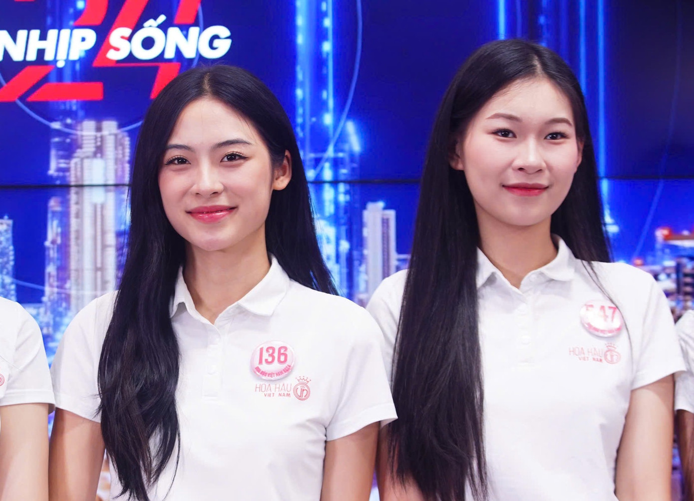 Thí sinh trải nghiệm tại trường quay của báo. Ảnh: Duy Phạm. Thí sinh trải nghiệm tại trường quay của báo. Ảnh: Duy Phạm.