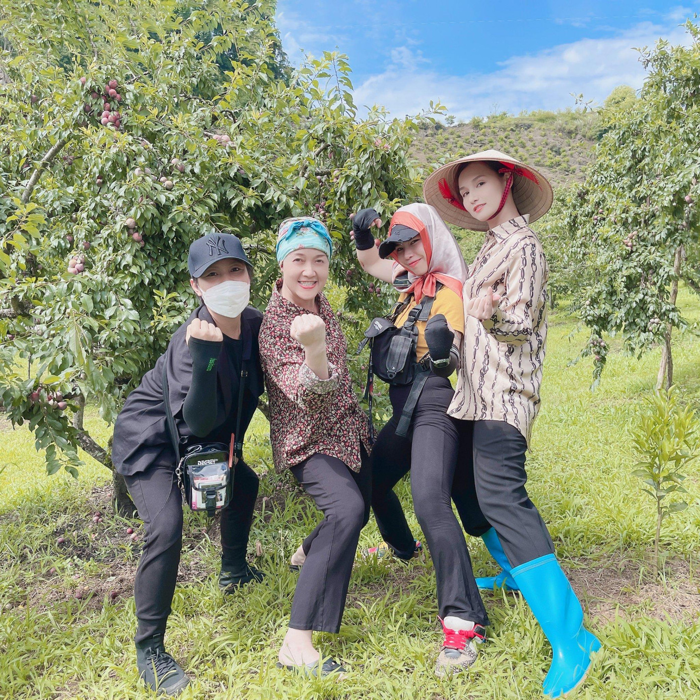 Nữ diễn viên chia sẻ hình ảnh hậu trường hài hước Nữ diễn viên chia sẻ hình ảnh hậu trường hài hước