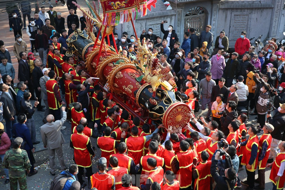 Hội rước pháo làng Đồng Kỵ được công nhận là Di sản Văn hóa phi vật thể quốc gia. Ảnh: Nguyễn Trọng Tài.