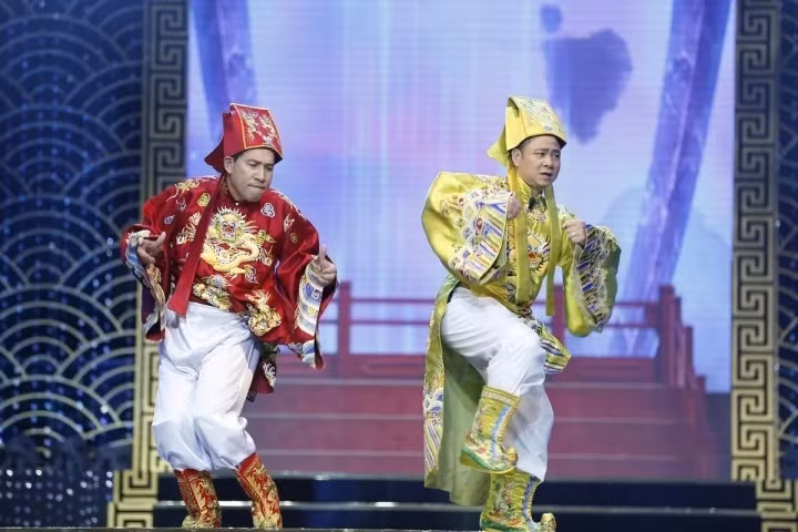 Táo Quân thiếu vui nếu không có những ca khúc nhạc chế.
