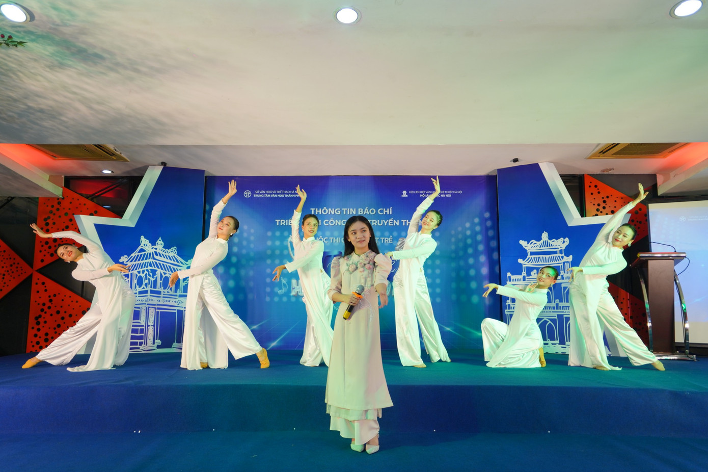 Cuộc thi dành cho thí sinh có độ tuổi từ 16 đến 25.