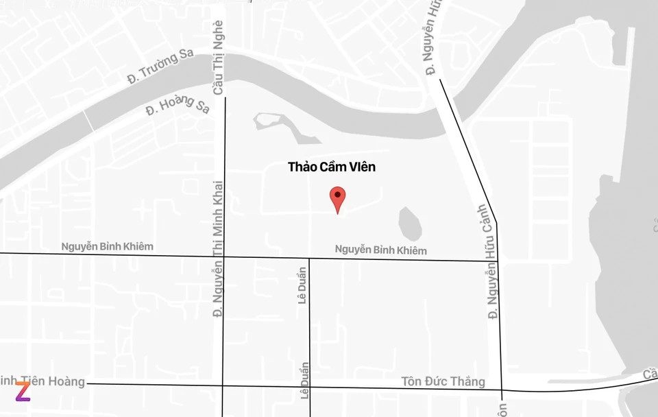 Thực tế, với hơn 163 tỷ đồng tiền thuê đất hàng năm, khu đất gần 160.000 m2 này tọa lạc tại trung tâm quận 1, tiếp giáp với 3 tuyến đường lớn Nguyễn Bỉnh Khiêm, Lê Duẩn, Nguyễn Thị Minh Khai và có một mặt tiếp giáp kênh Thị Nghè. Thực tế, với hơn 163 tỷ đồng tiền thuê đất hàng năm, khu đất gần 160.000 m2 này tọa lạc tại trung tâm quận 1, tiếp giáp với 3 tuyến đường lớn Nguyễn Bỉnh Khiêm, Lê Duẩn, Nguyễn Thị Minh Khai và có một mặt tiếp giáp kênh Thị Nghè.