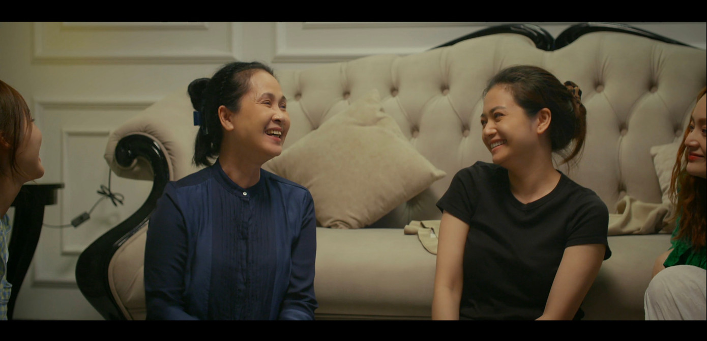 Đạo diễn hé lộ về kết thúc có hậu cho các nhân vật. Đạo diễn hé lộ về kết thúc có hậu cho các nhân vật.