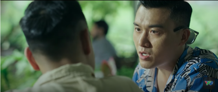 Phong định dùng 10 triệu để nhập hội con nhà giàu. Phong định dùng 10 triệu để nhập hội con nhà giàu.