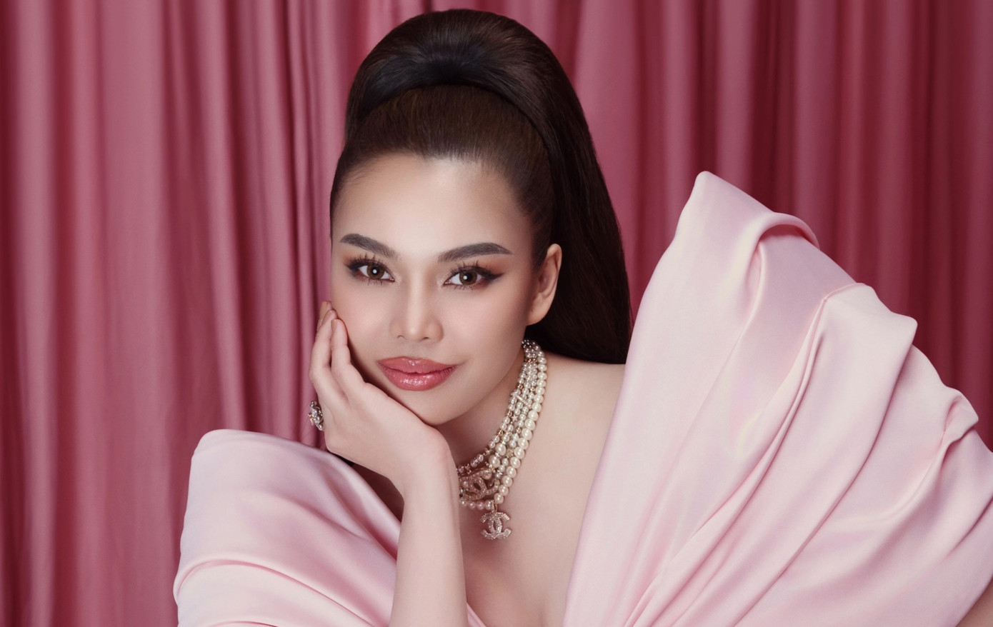 Ca sĩ Giang Hồng Ngọc, NSND Trọng Phúc hứa hẹn mang đến màn trình diễn ấn tượng. Ca sĩ Giang Hồng Ngọc, NSND Trọng Phúc hứa hẹn mang đến màn trình diễn ấn tượng.