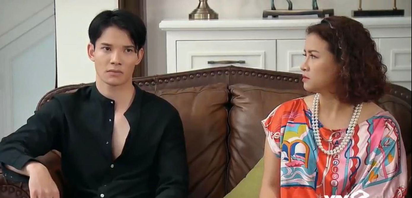 Dũng bị đánh trước mặt cả mẹ, chị gái và nhà chồng Thy