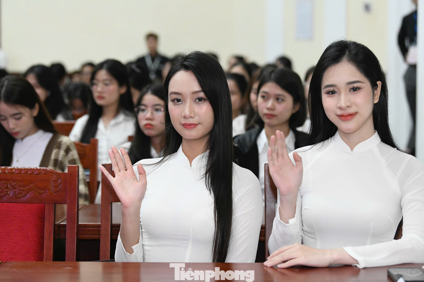 Đại học Huế là một trong những cơ sở giáo dục có nhiều nữ sinh viên xinh đẹp và tài năng. Ảnh: Trọng Tài.