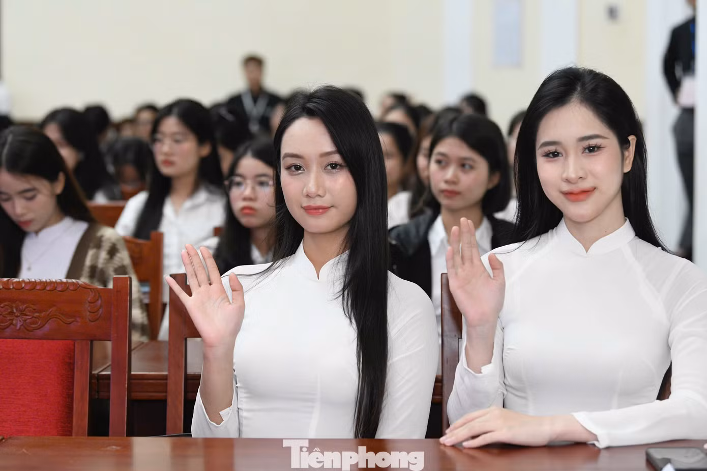 Đại học Huế là một trong những cơ sở giáo dục có nhiều nữ sinh viên xinh đẹp và tài năng. Ảnh: Trọng Tài. Đại học Huế là một trong những cơ sở giáo dục có nhiều nữ sinh viên xinh đẹp và tài năng. Ảnh: Trọng Tài.