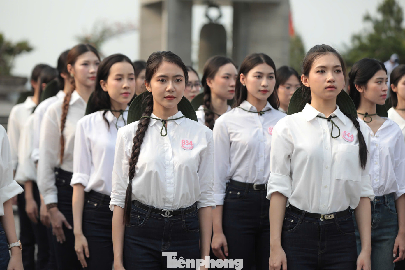 Nhiều thí sinh lần đầu tới Quảng Trị, bày tỏ sự biết ơn khi được lắng nghe những chiến công của thế hệ cha ông trong quá trình bảo vệ độc lập.