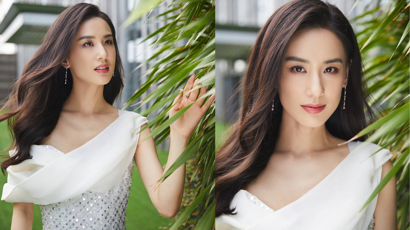 Những hình ảnh mới nhất của bà mẹ hai con khiến người hâm mộ không khỏi xuýt xoa.