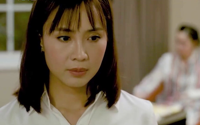 Hồng Diễm đóng con gái của NSND Thu Hà. Hồng Diễm đóng con gái của NSND Thu Hà.