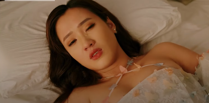 Nhung bị Lệ lừa vào đường dây mại dâm. Ảnh: CMH Nhung bị Lệ lừa vào đường dây mại dâm. Ảnh: CMH